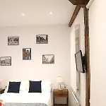 Piso Moderno A 2 Minutos Del Casco Viejo Con Parking Gratis Lejlighed Bilbao