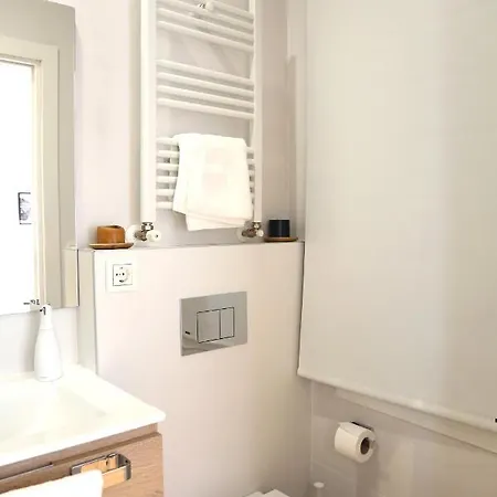 Piso Moderno A 2 Minutos Del Casco Viejo Con Parking Gratis Bilbao