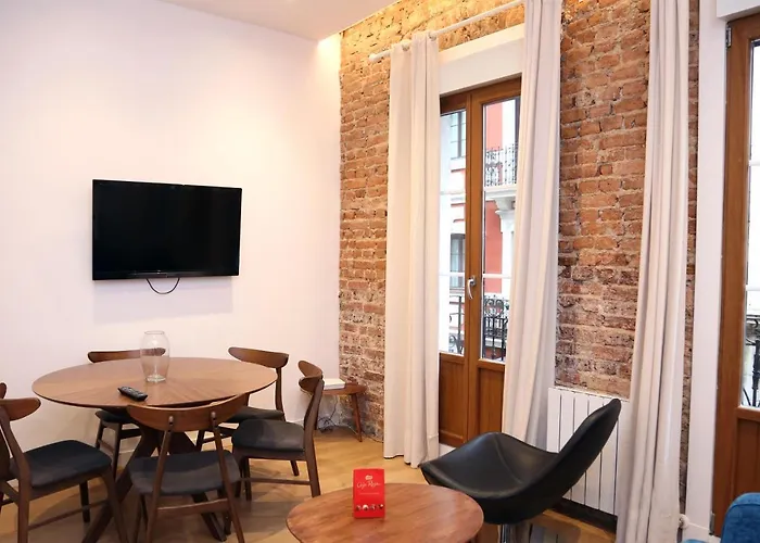 Piso Moderno A 2 Minutos Del Casco Viejo Con Parking Gratis 毕尔巴鄂