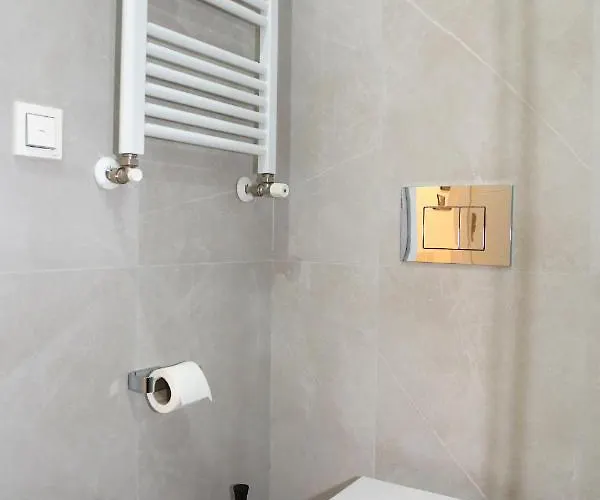 公寓 Piso Moderno A 2 Minutos Del Casco Viejo Con Parking Gratis