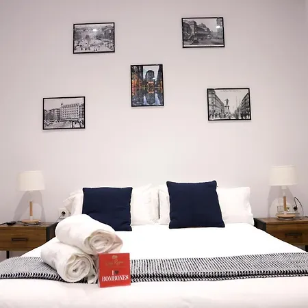 Piso Moderno A 2 Minutos Del Casco Viejo Con Parking Gratis