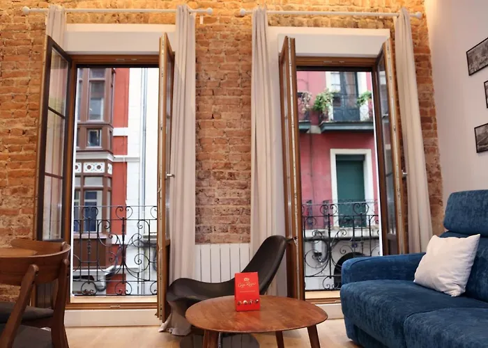 Piso Moderno A 2 Minutos Del Casco Viejo Con Parking Gratis Daire