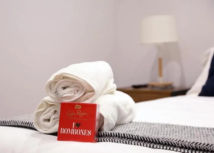 Piso Moderno A 2 Minutos Del Casco Viejo Con Parking Gratis Daire *